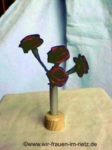 Blumenvase mit Rosen